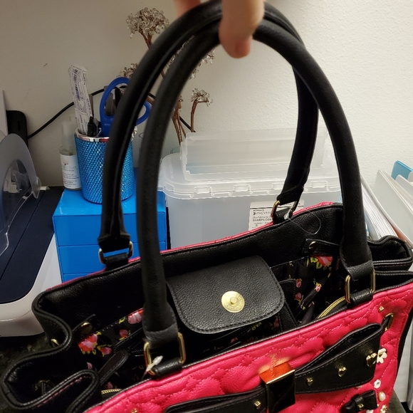 Betsy Johnson Purse - Picture 6 of 8